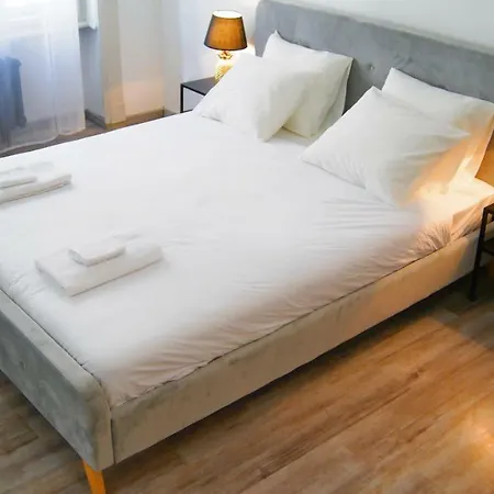 Downtown Twelve Hotel 3*