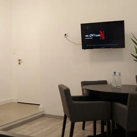 Hotel Downtown Twelve